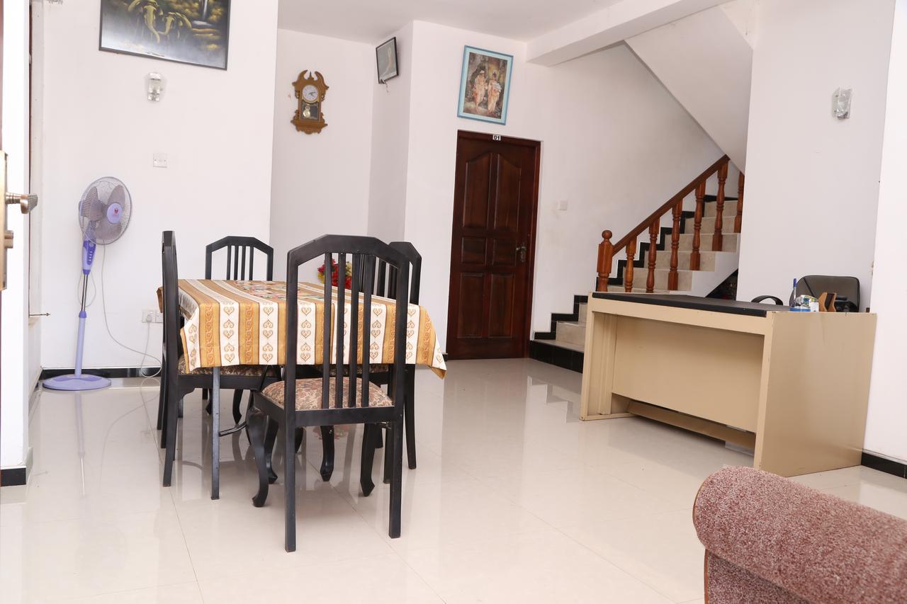 Hotel Whitehouse Tissamaharama Ngoại thất bức ảnh