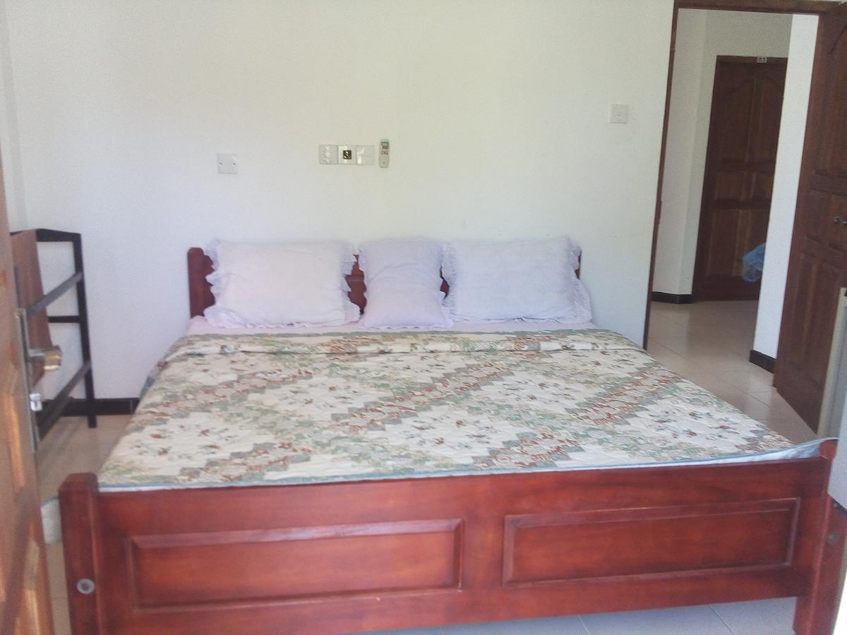 Hotel Whitehouse Tissamaharama Ngoại thất bức ảnh
